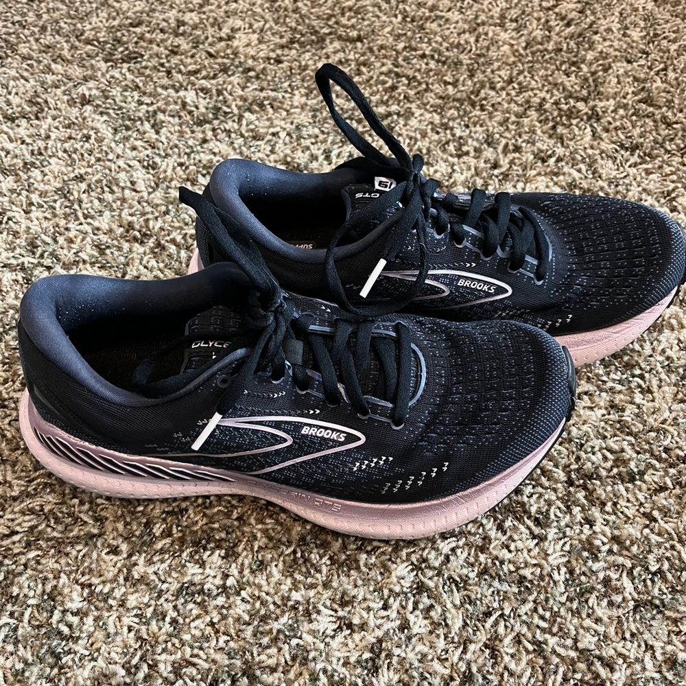 Brooks Running Shoes!!